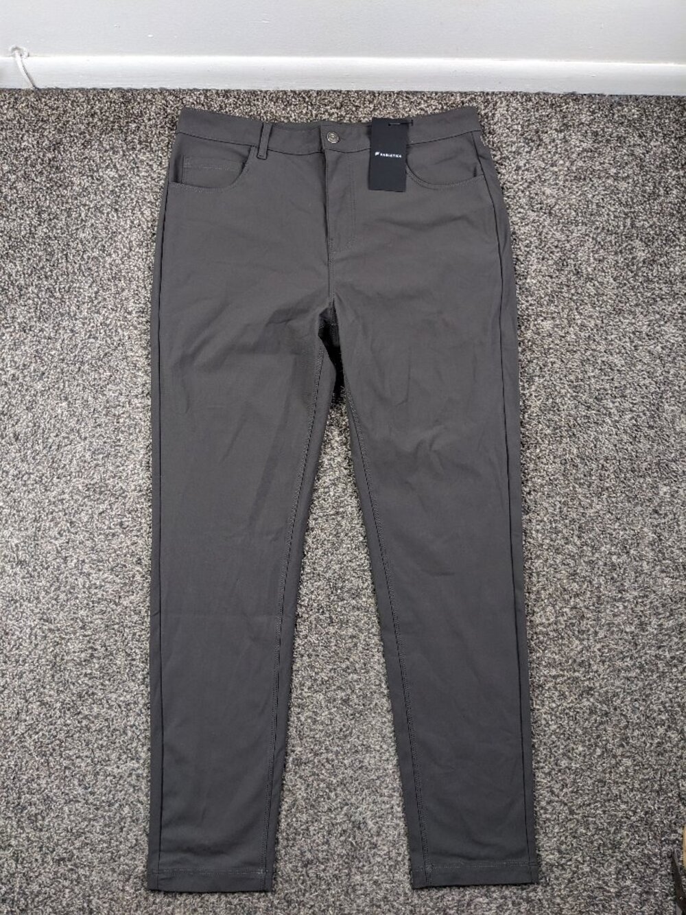 Fabletics Men's The Don 5-Pocket Pant Slim Fit Onyx Gray Size 32x30 NWT *Flaw